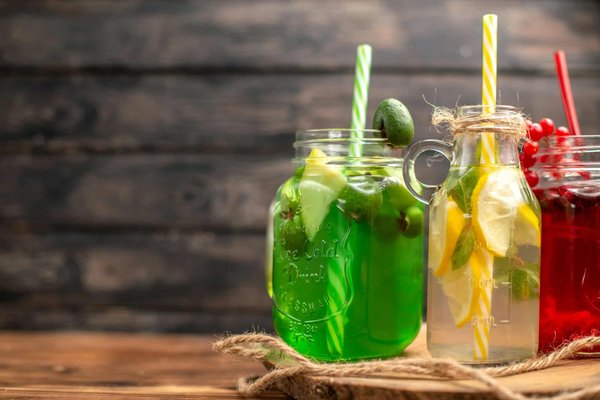 How can I detect and repair an oil leak in a KTM 1290 Super Duke GT?